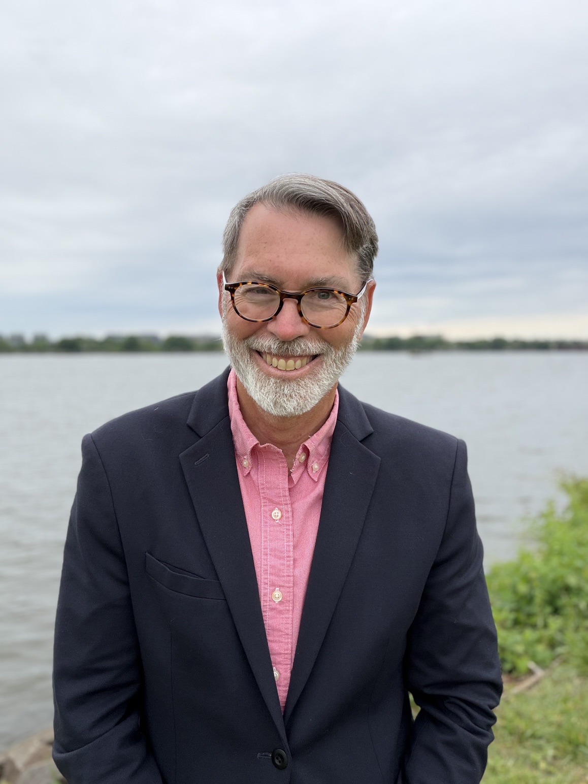Ian Houston's Headshot